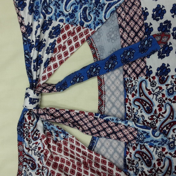 EST. 1946 Patchwork Print Top Woman's Size XL - Picture 7 of 8